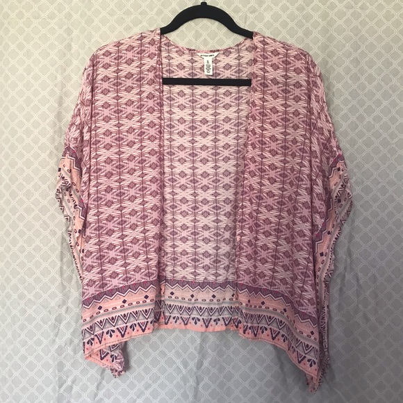 Bethany Mota Pink Short Sleeve Boho Kimono - Picture 3 of 3